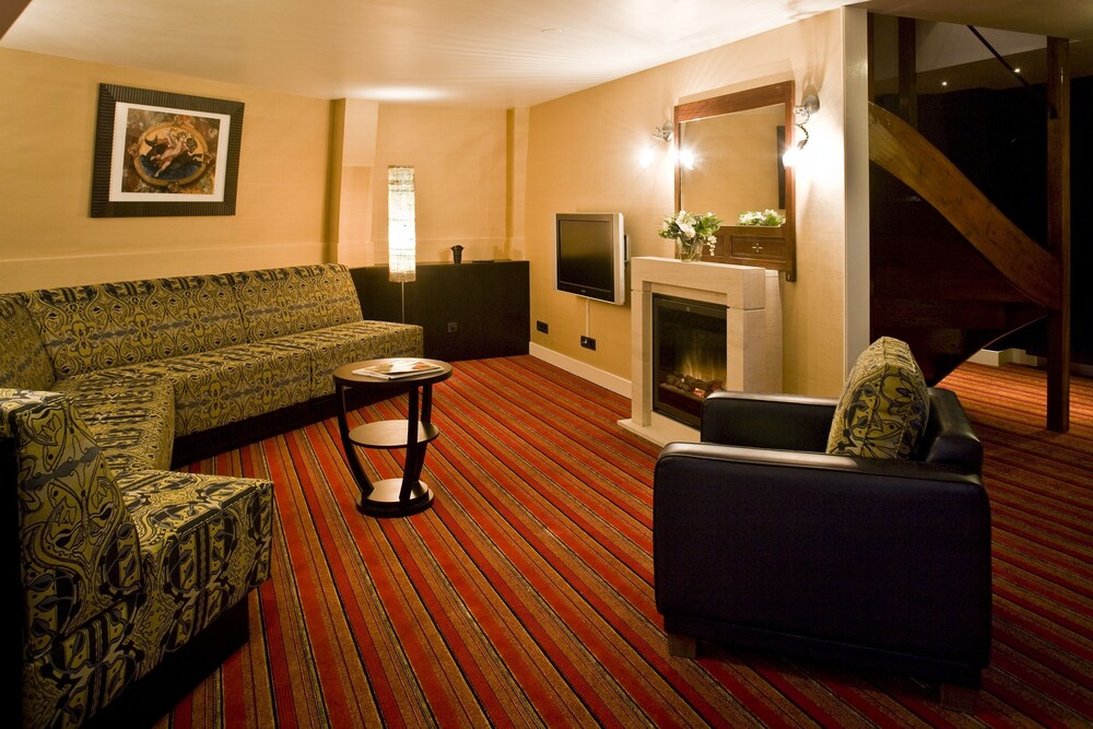 Guestroom