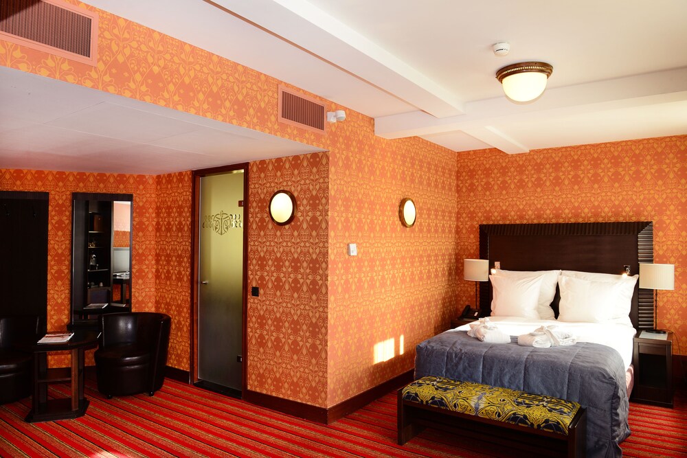 Guestroom