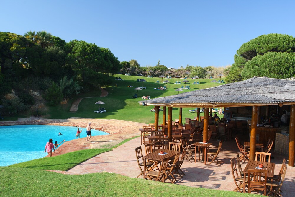 Poolside Bar