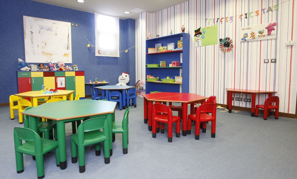Childrens Play Area - Indoor