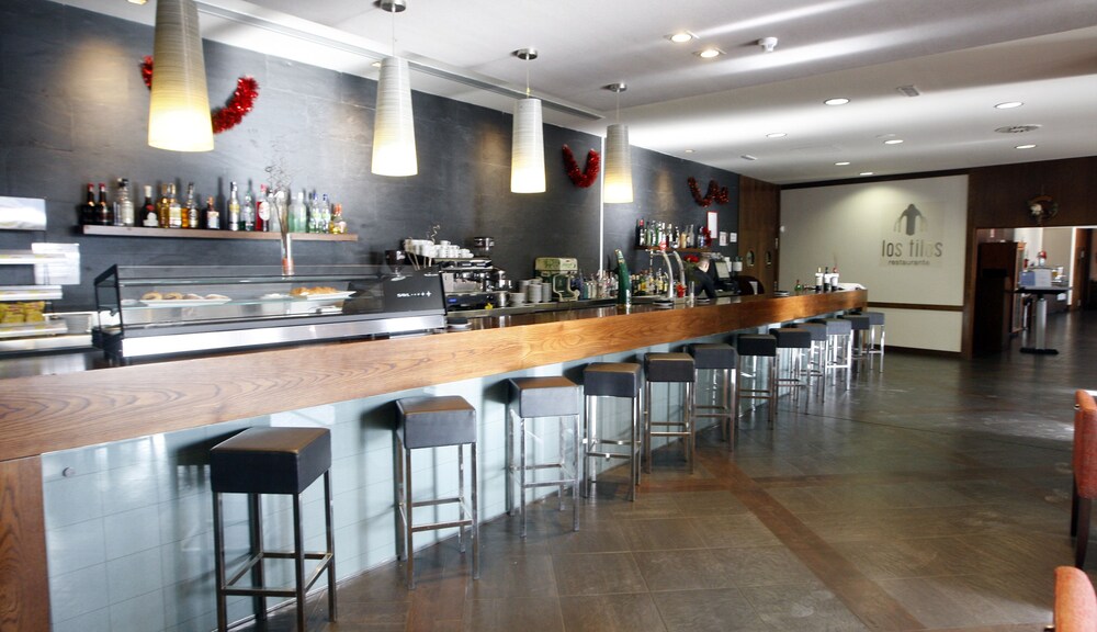 Hotel Bar