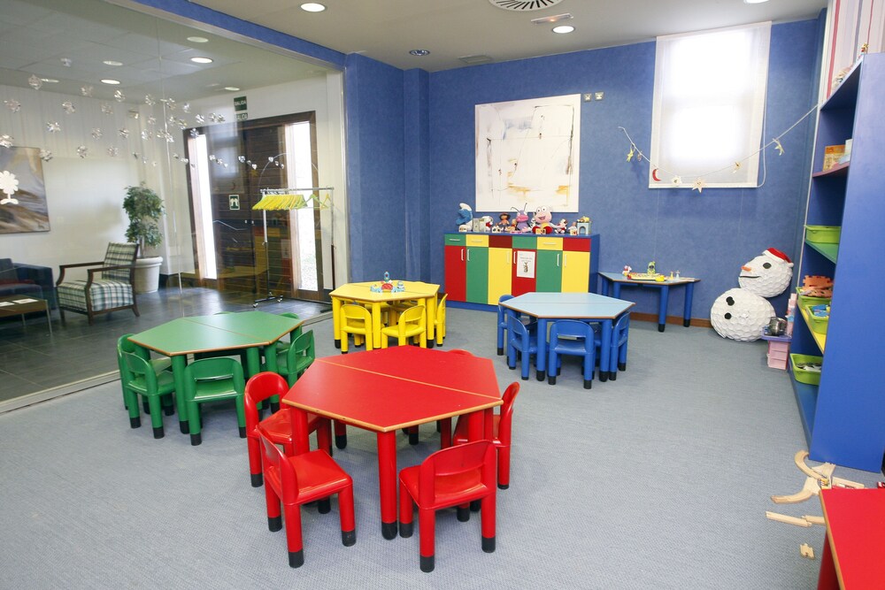 Childrens Play Area - Indoor