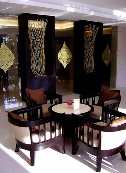 Hotel Lounge