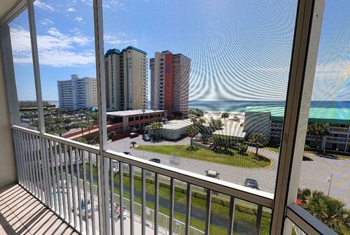 Getaways at Destin Holiday Beach Resort