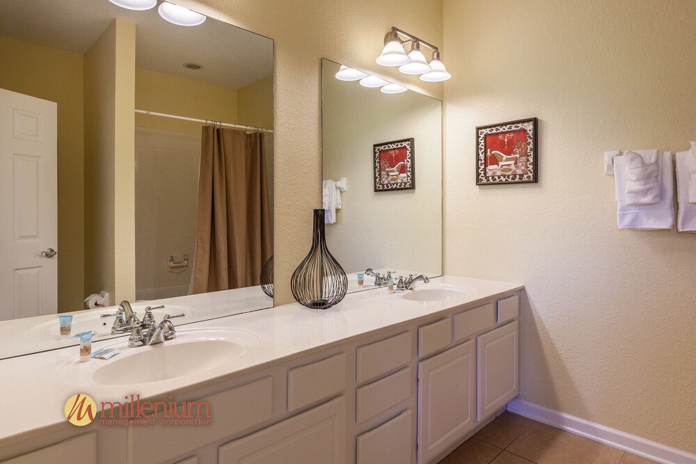 Townhome, 3 Bedrooms - Bathroom