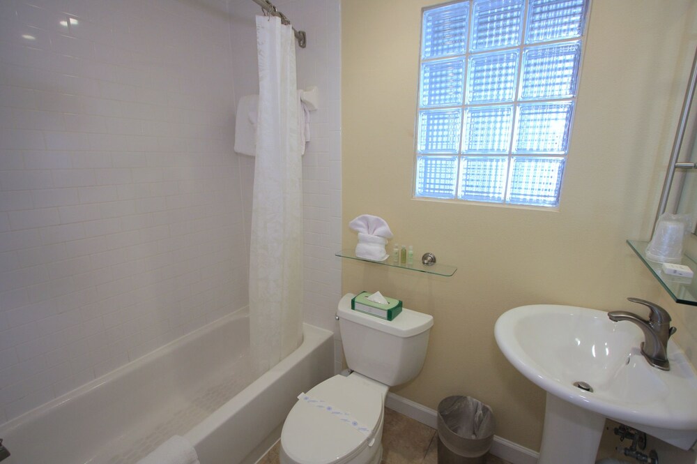 One bedroom deluxe - Bathroom