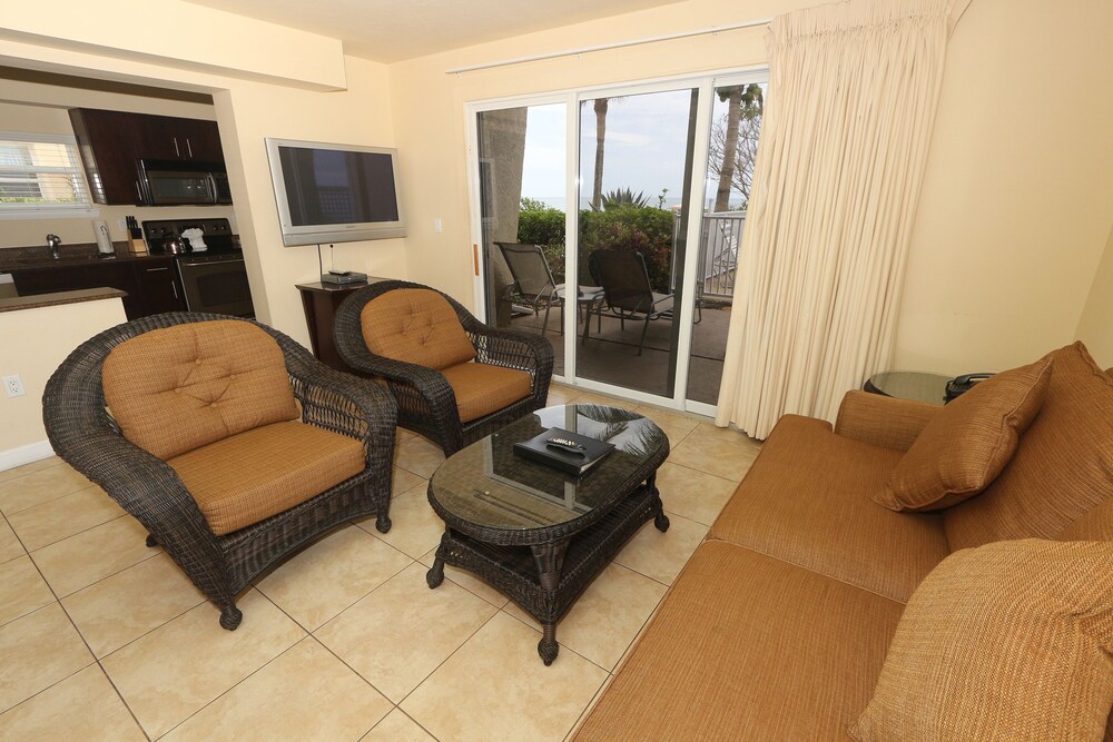 One bedroom deluxe - Living Room