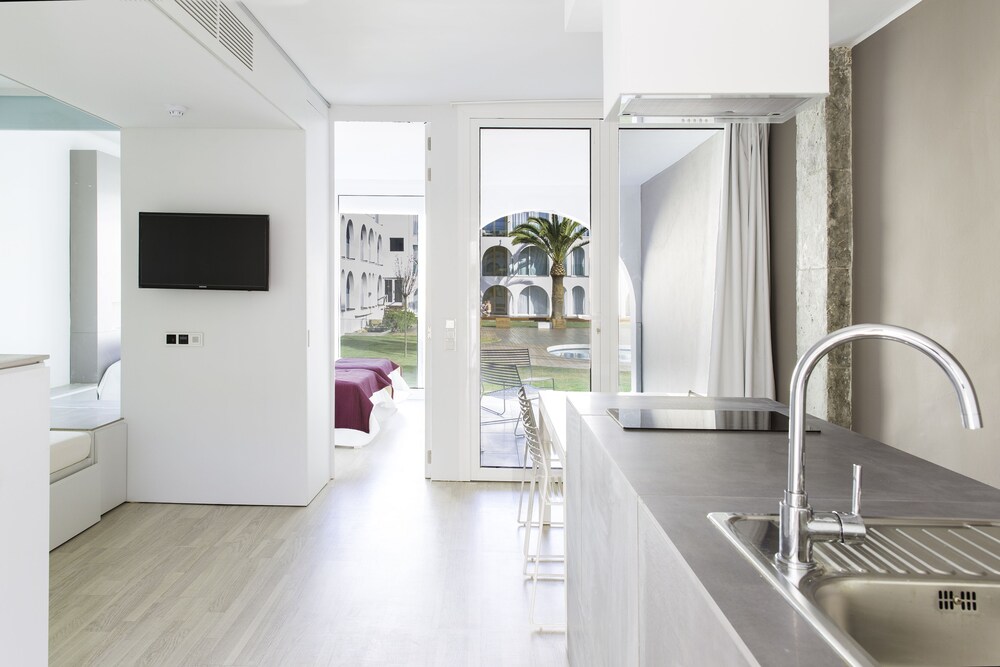 In-Room Kitchen