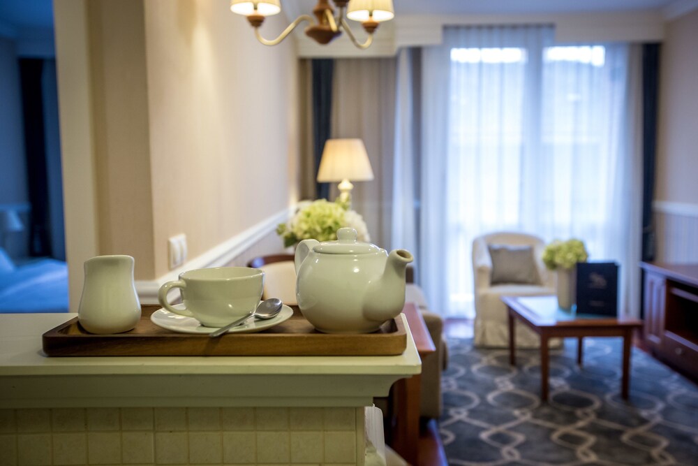 In-Room Kitchen