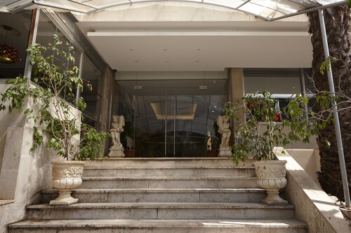 Zoukotel Hotel