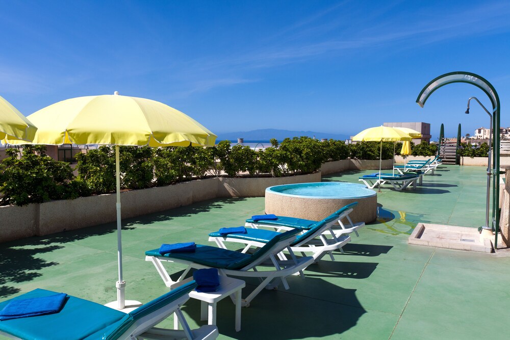 Sundeck
