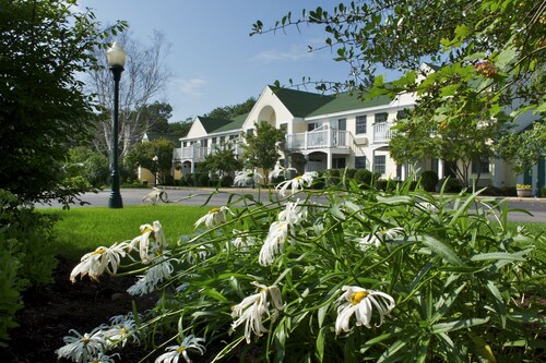 The Lodge At Jackson Village