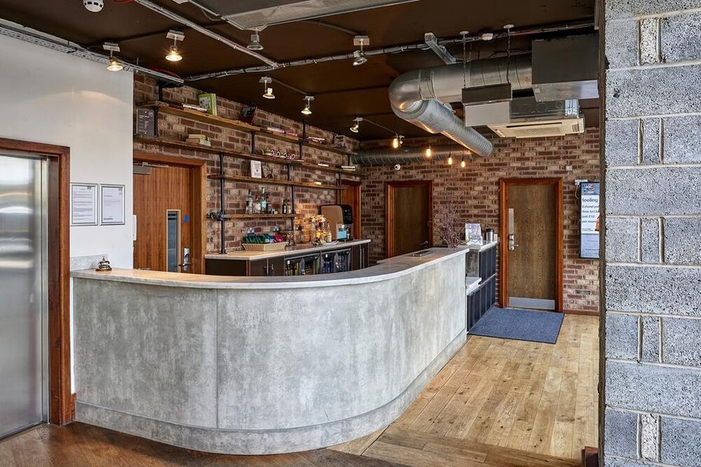 Hotel Bar