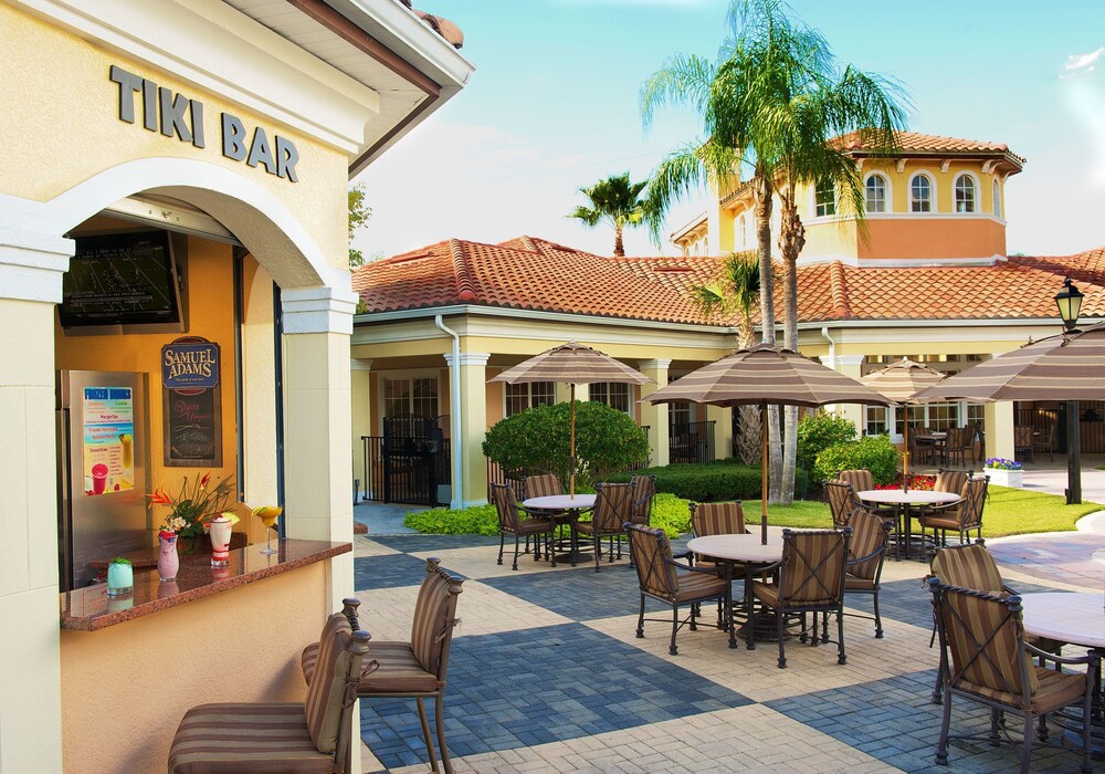 Hotel Bar