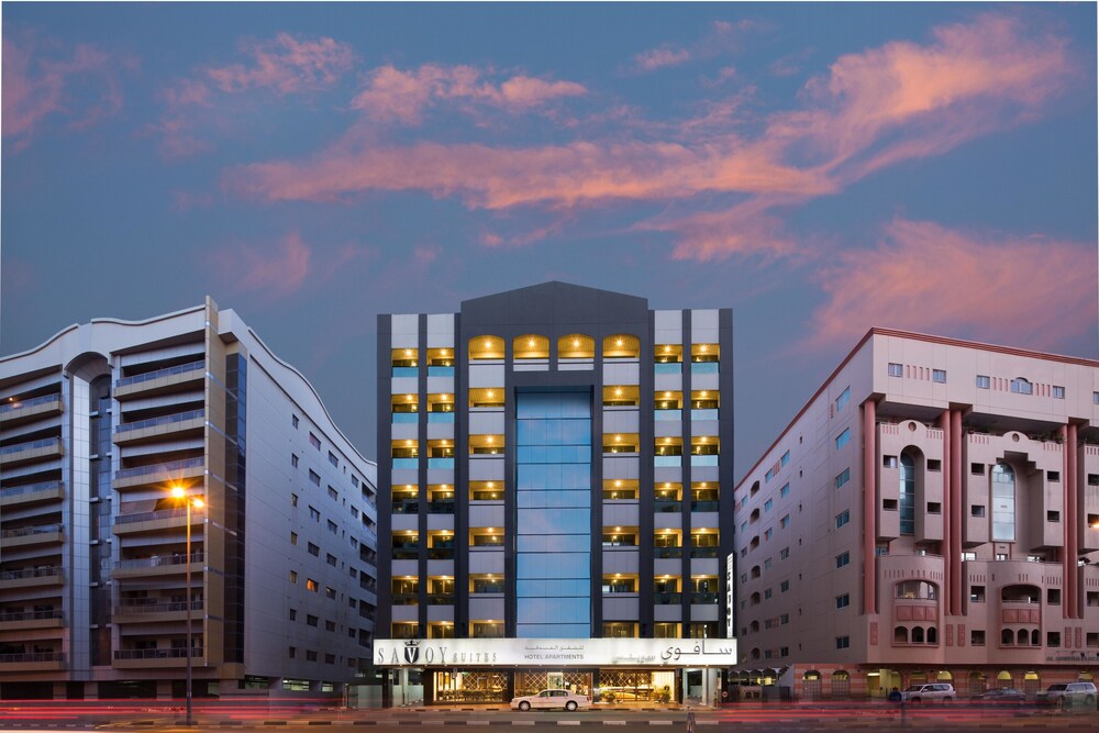 Façade de l'hôtel - Soir/Nuit