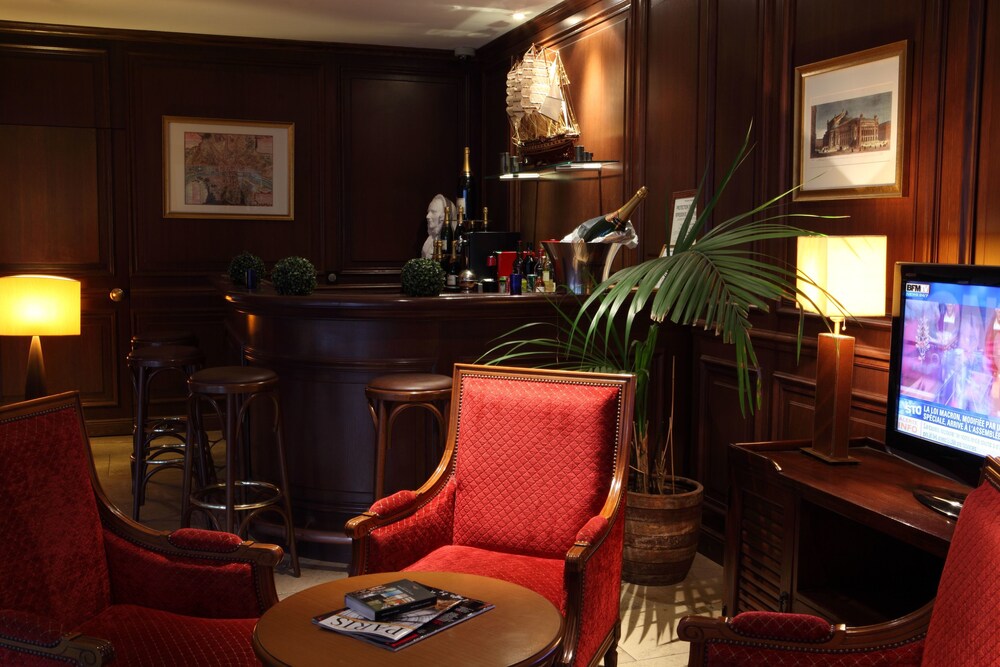 Hotel Lounge