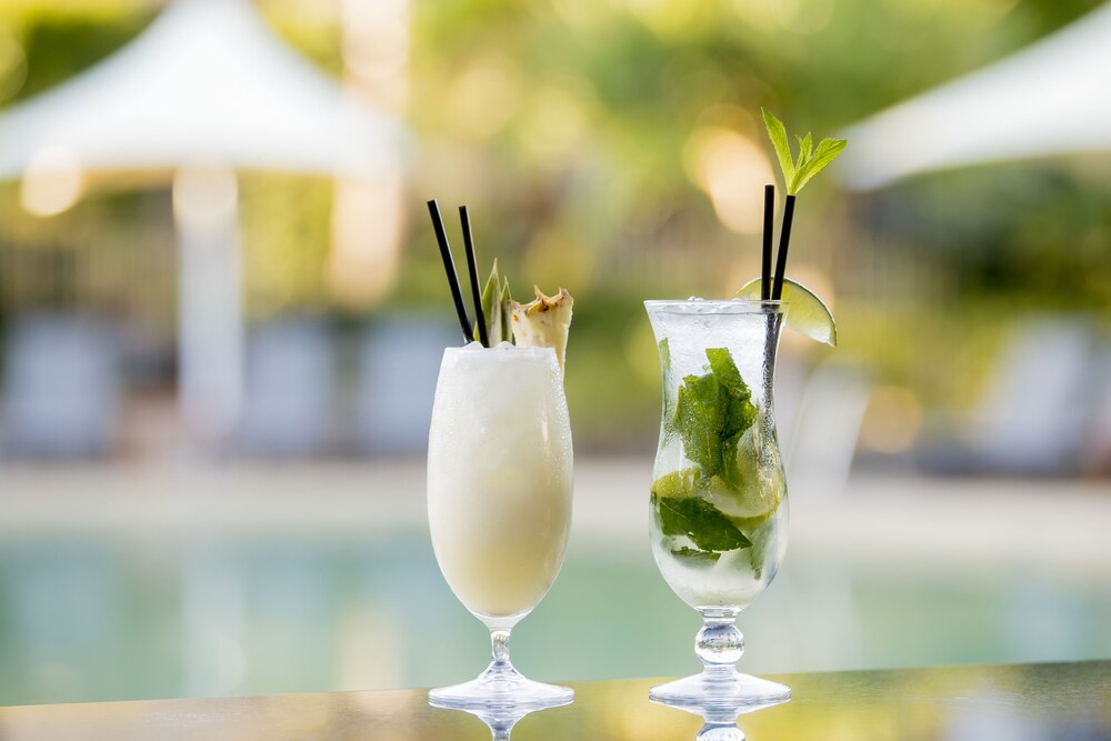Poolside Bar