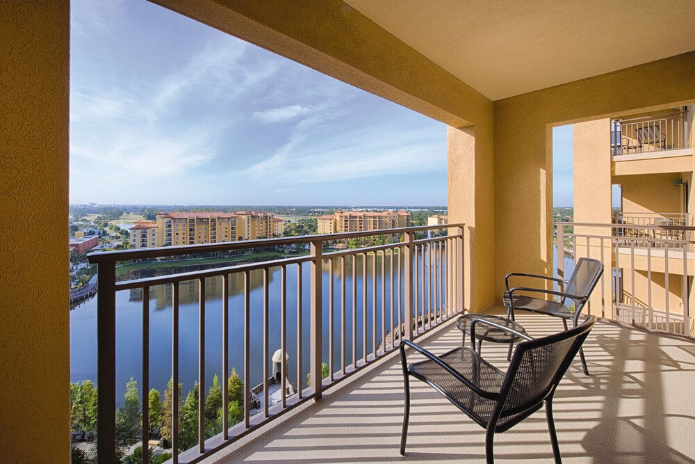 Suite, 1 Bedroom - Balcony