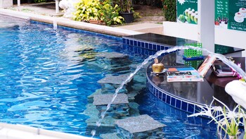 Poolside Bar