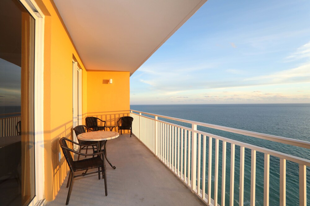 Condo, 2 Bedrooms - Balcony