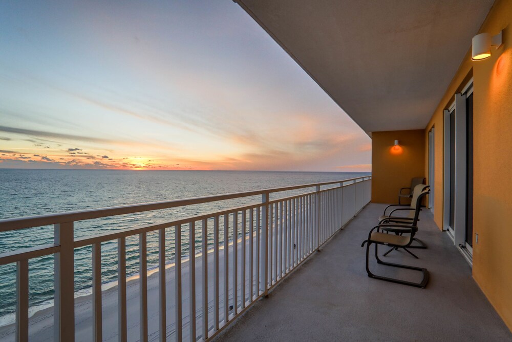 Condo, 2 Bedrooms, Kitchen, Ocean View - Balcony View