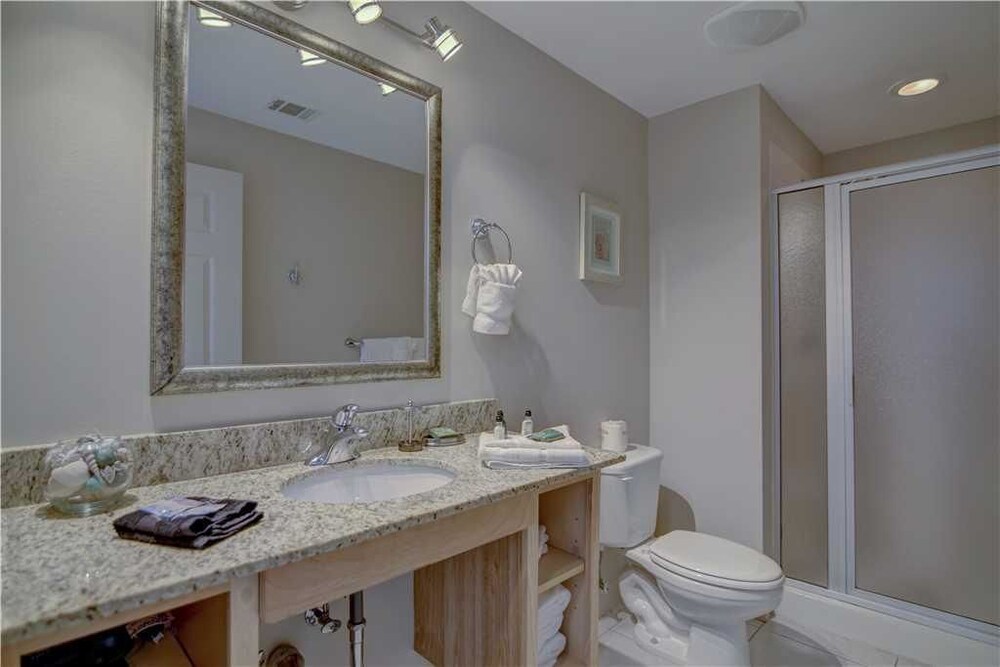 Condo, 1 Bedroom - Bathroom