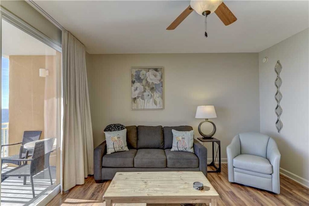 Condo, 1 Bedroom - Living Area