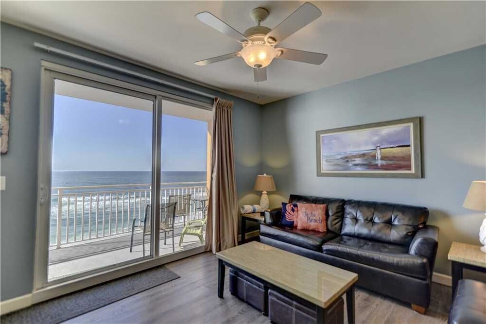 Condo, 2 Bedrooms - Living Area