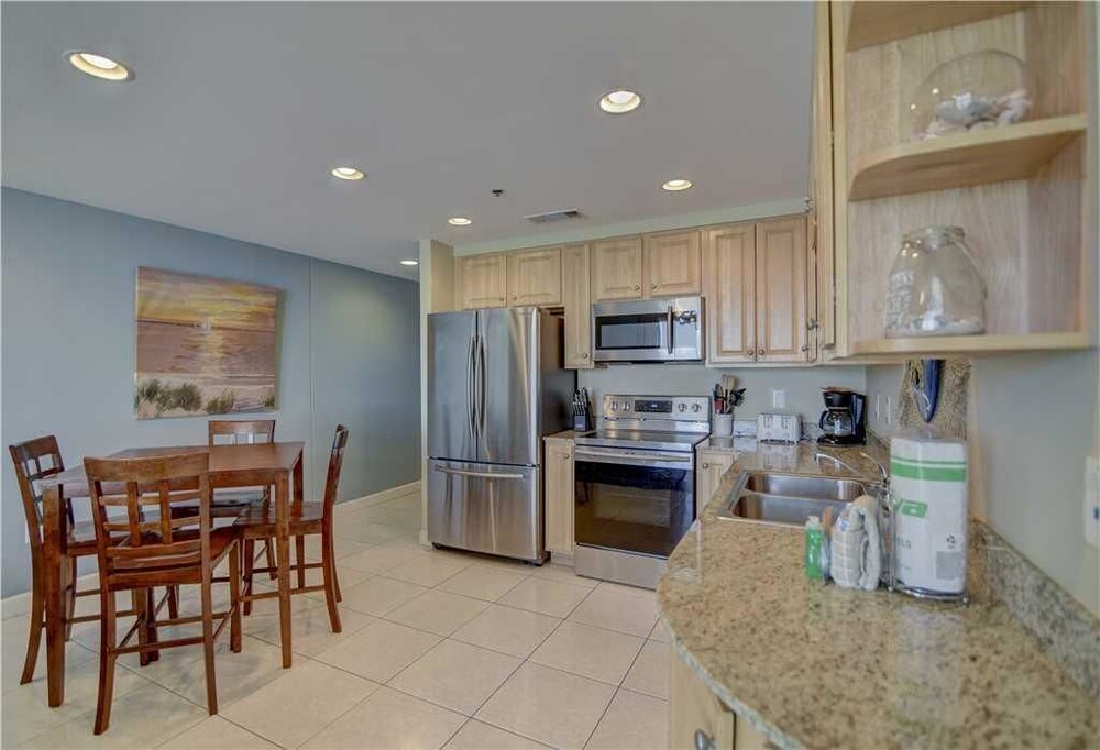 Condo, 2 Bedrooms - In-Room Kitchen
