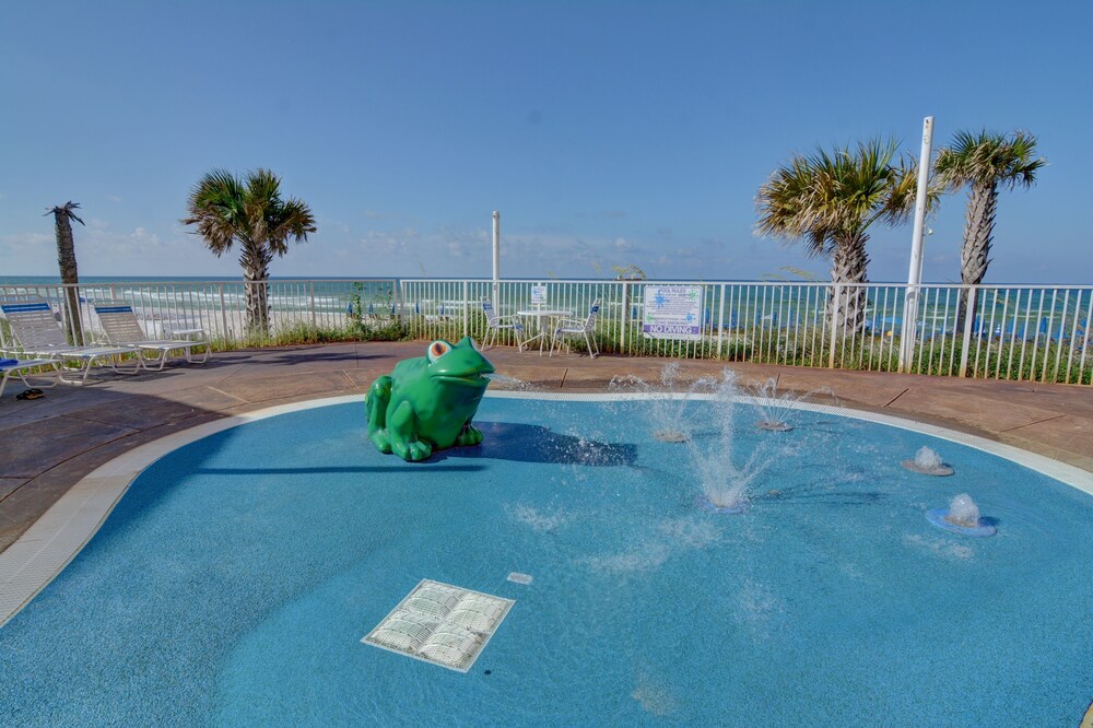 Childrens Play Area - Outdoor