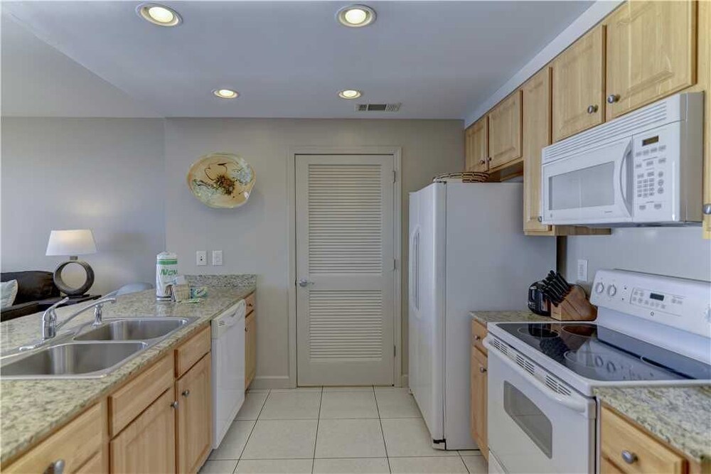 Condo, 1 Bedroom - In-Room Kitchen