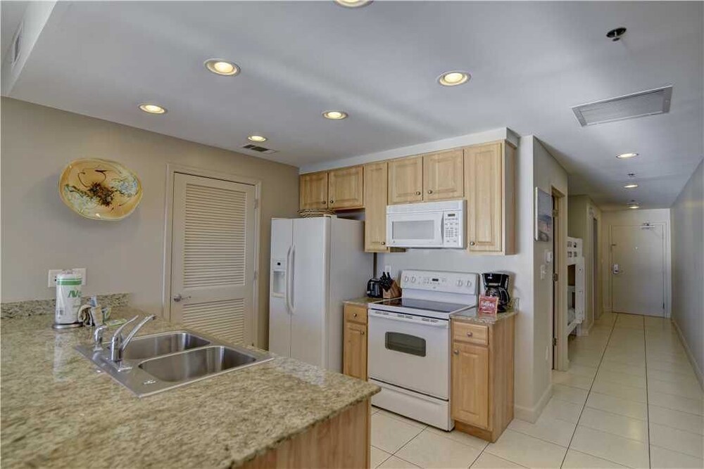 Condo, 1 Bedroom - In-Room Kitchen