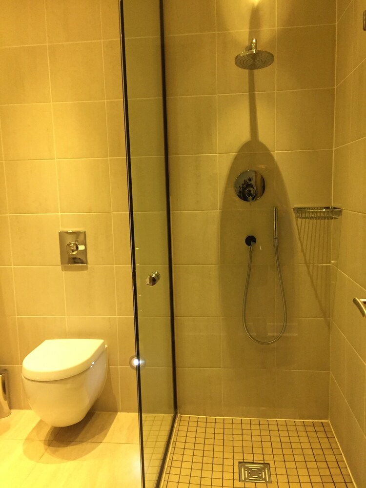 Apartment, 1 Bedroom - Bathroom Shower
