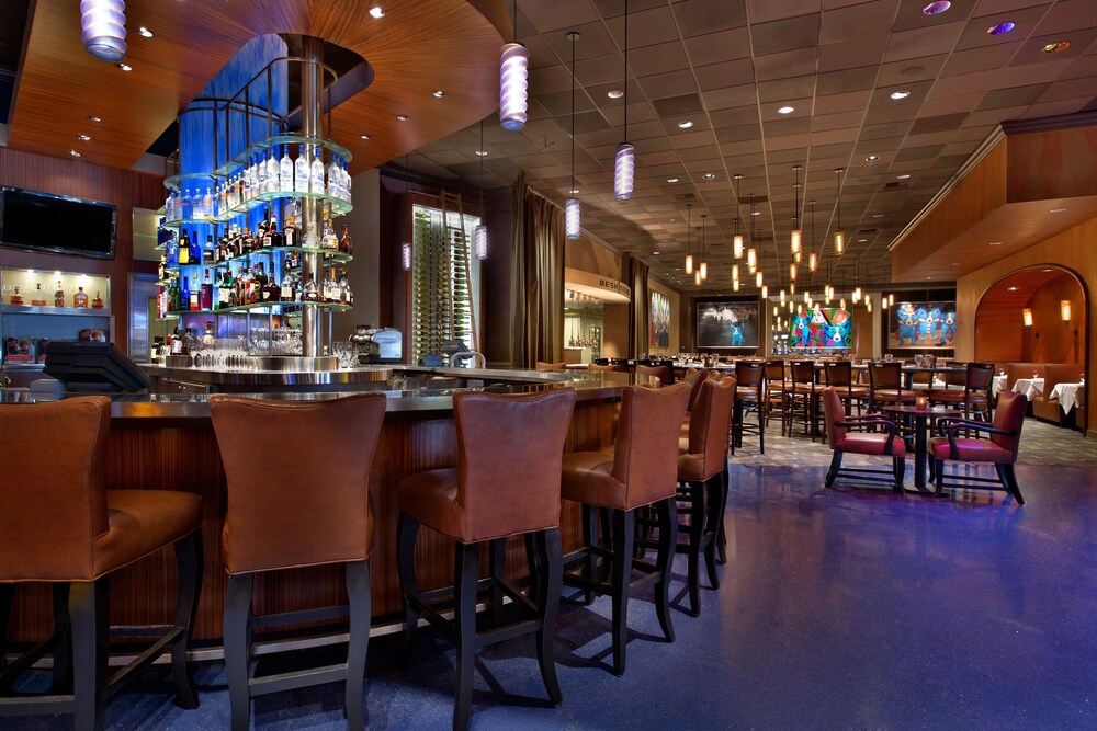 Hotel Bar