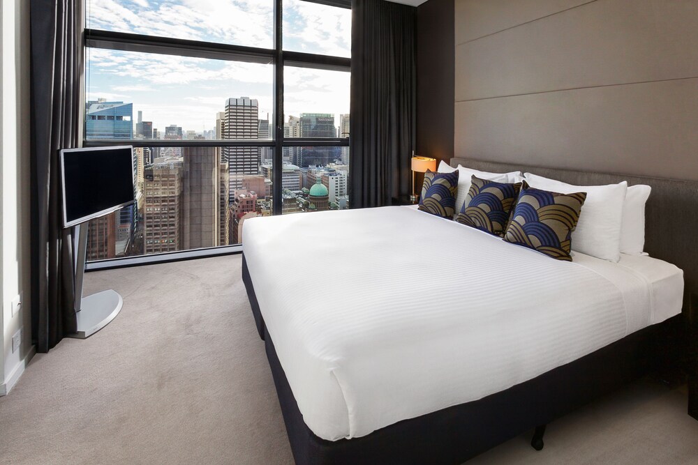 One Bedroom Deluxe Suite - Guestroom View