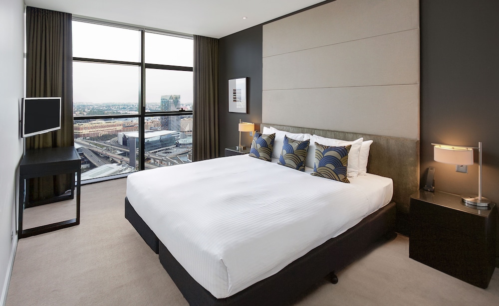 Executive Suite, One Bedroom (High Floor) - Guestroom View