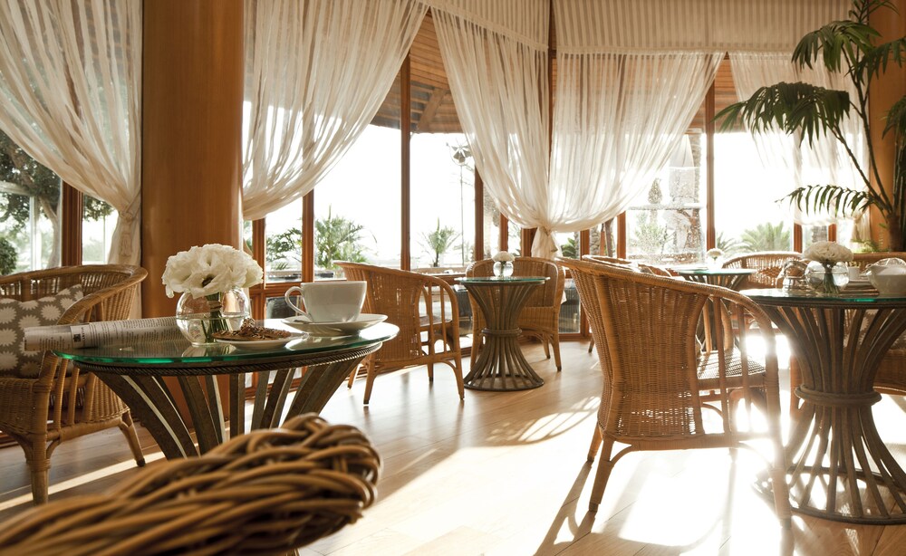 Bar-salon de l'hôtel