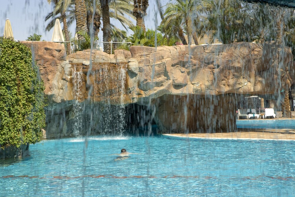 Cascade de piscine