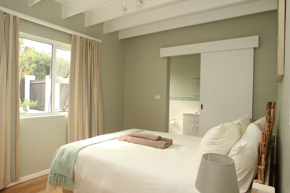 Village Break 4 b/room standard cottage - Guestroom