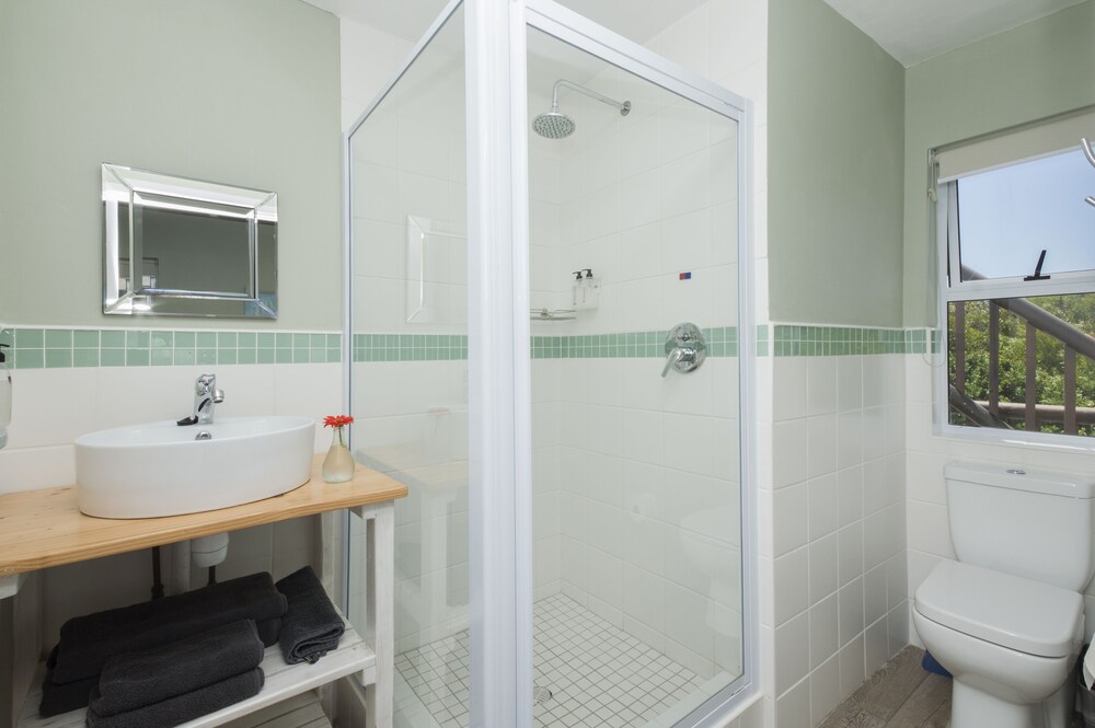Village Break Luxury Villa - Bathroom