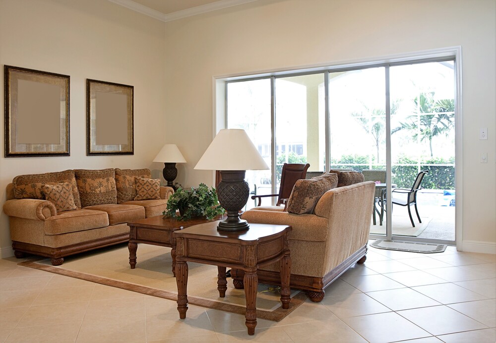 Standard House, 4 Bedrooms, Private Pool - Guestroom