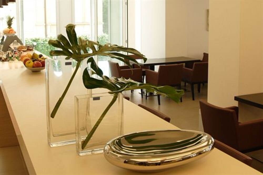 Hotel Lounge