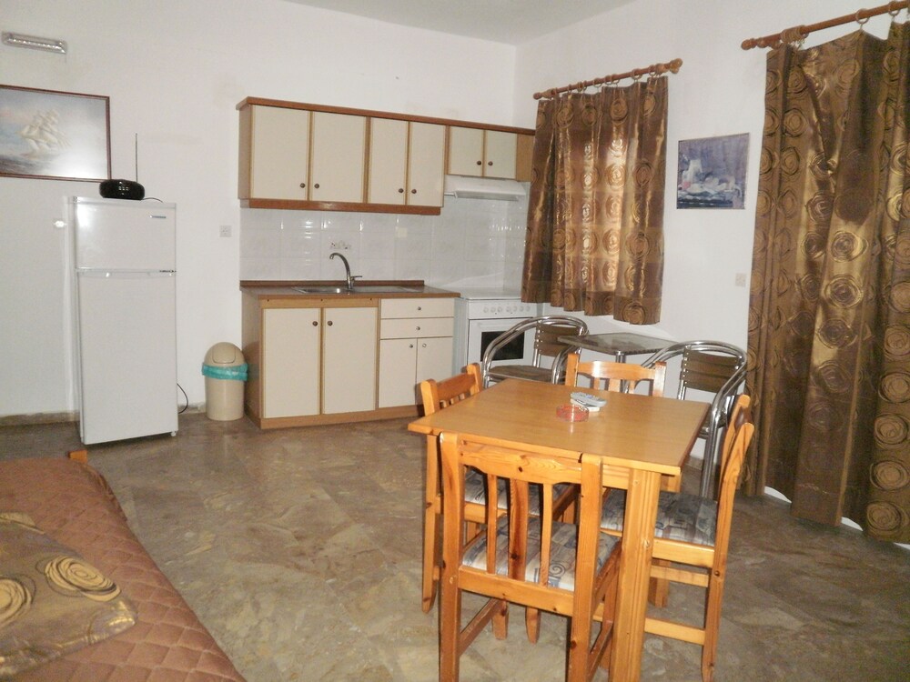Family Apartment, 1 Bedroom - In-Room Kitchen