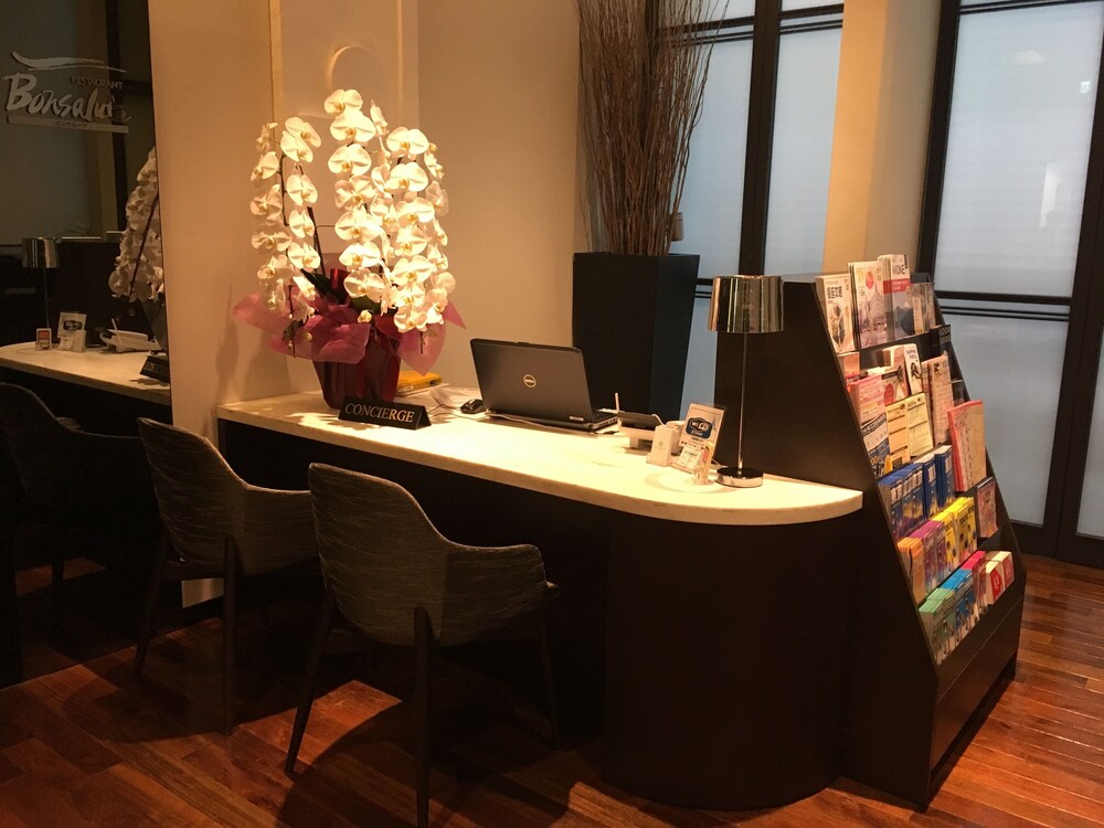 Concierge Desk