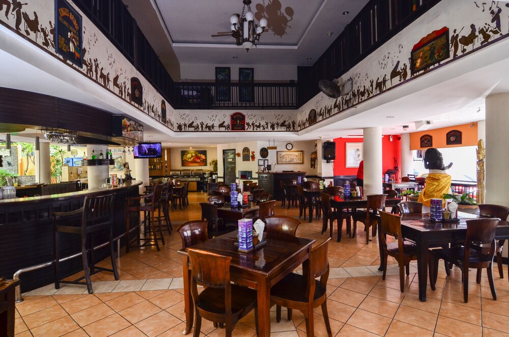 Hotel Bar