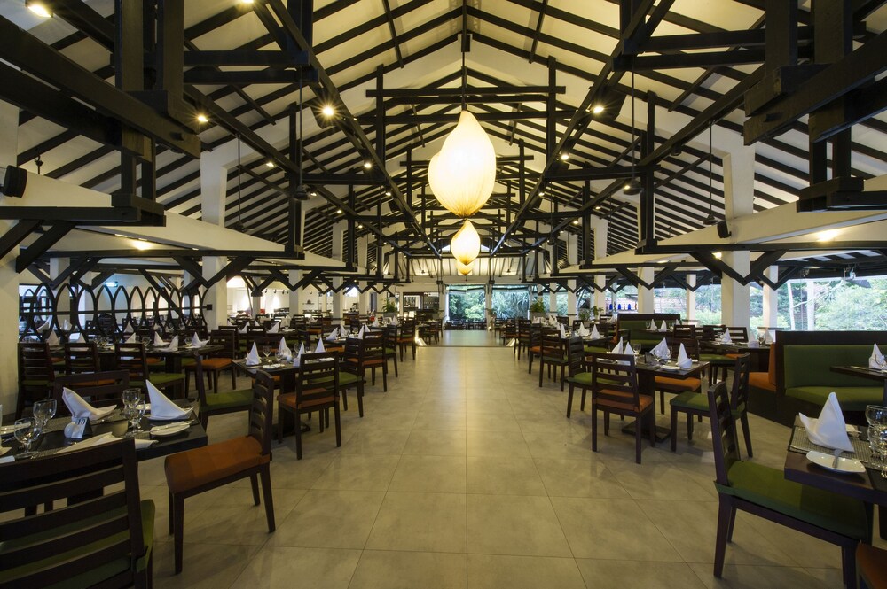 Food Court