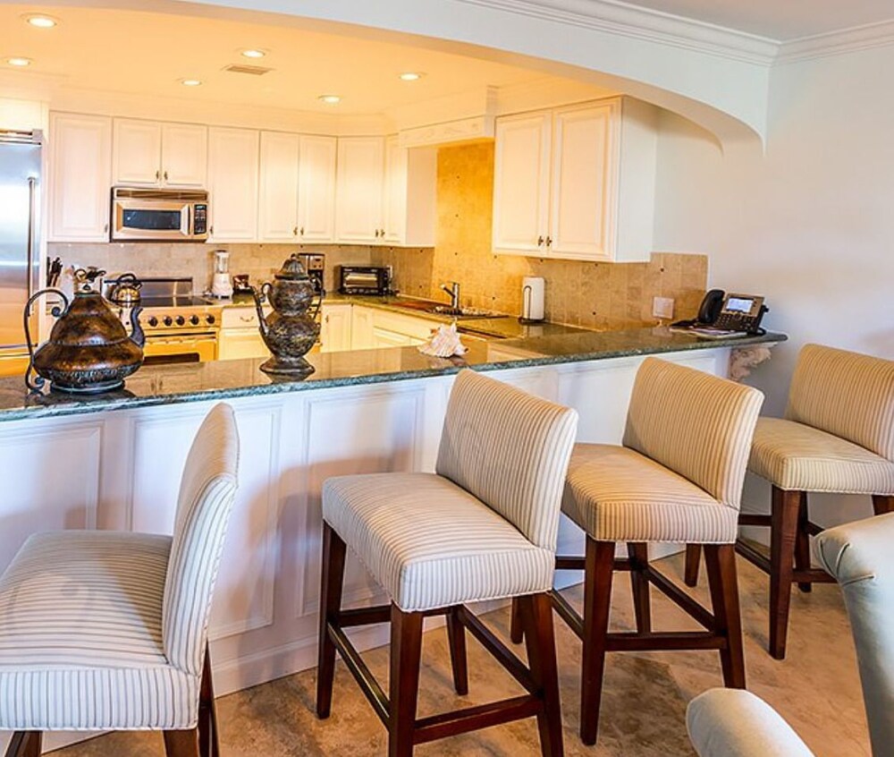 Villa, 1 Bedroom, Pool View - In-Room Kitchen