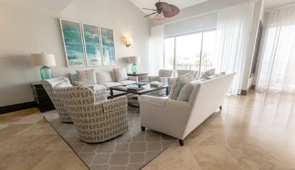 Villa, 2 Bedrooms, Pool View - Living Area