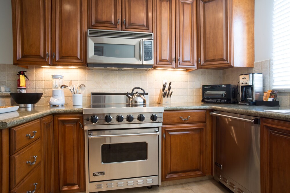1 Bedroom Residence - In-Room Kitchen