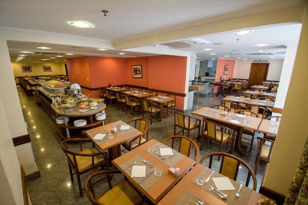 Food Court